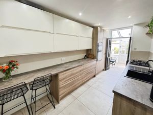 Kitchen- click for photo gallery